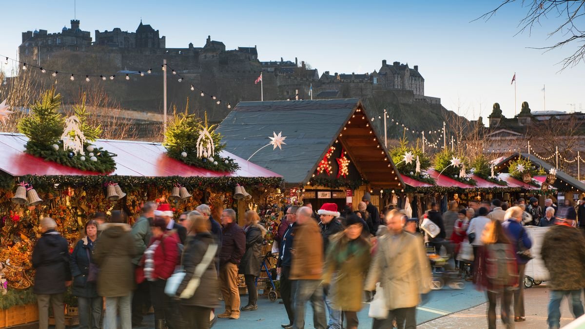 Edinburgh Christmas Market 2021 iVisit